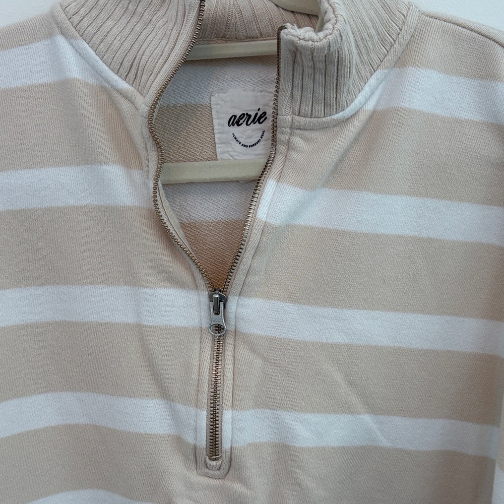 aerie Cream Textured Sweater with Navy Logo - Picture 4 of 4
